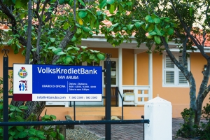 Minister  Wever a flexibilisa condicionnan di hipoteca na Volkskredietbank