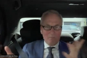 Vd Burg: No ta dispuesto pa 'cambia' e version actual di HOFA  