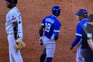 Hulanda a bin di patras y gana Nicaragua 4-3 den un final dramatico den World Baseball Classic 2026