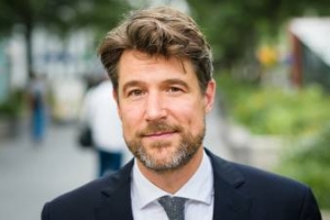 Huez penal nobo Eric Diepraam nombra pa Aruba 