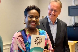 Buki “Powerwomen in the Dutch Caribbean” a keda presenta na Corsou celebra Dia Internacional di Muher 