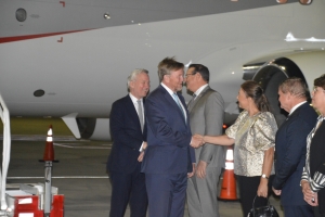Bista fotografico di yegada di Rey Willem-Alexander na Aruba diamars anochi 