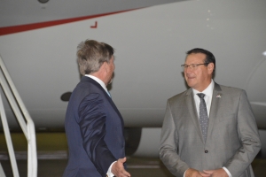 Bista fotografico di yegada di Rey Willem-Alexander na Aruba diamars anochi 