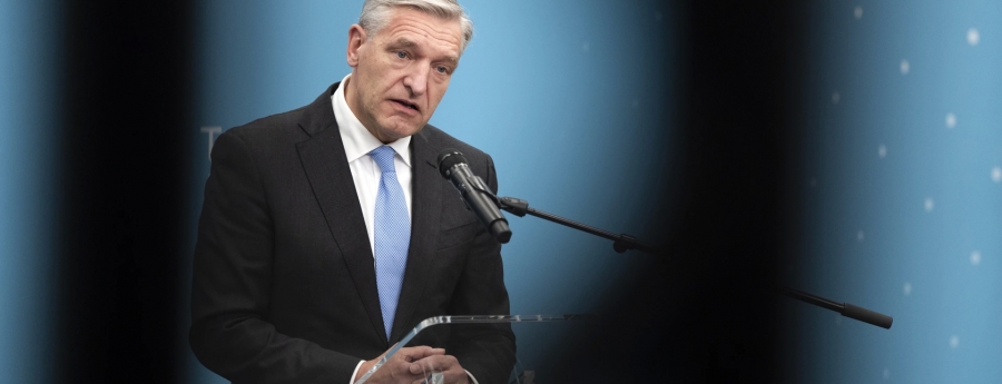 Sybrand Buma di CDA  ta  vicepresidente nobo di Raad van State