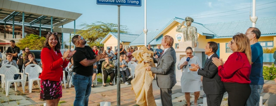 Rotonde di Noord awor ta carga e nomber “Rotonde Ovito Tromp”