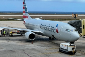 American Airlines: Atrobe lider den turismo pa Corsou