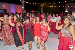 Evento “Capes for a Cause” ta reuni Aruba pa yuda comunidad