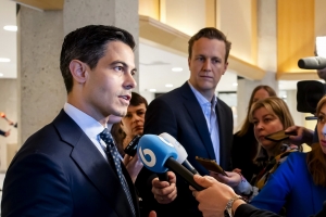 Gobierno hulandes lo bin cu leynan nobo di asilo den dos siman