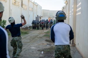 CARMIL, KPA y KIA ta practica de-escalacion durante disturbio civil