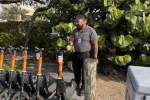 Awe mainta, polis y DTP a cuminsa piki e-step, y scooters riba caminda publico !