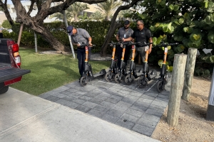 Awe mainta, polis y DTP a cuminsa piki e-step, y scooters riba caminda publico !