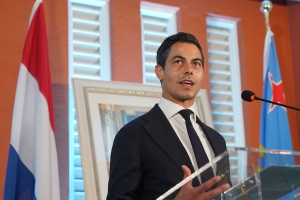 Jetten: Hulanda y Aruba lo uni pa miho redesaroya tereno di refineria