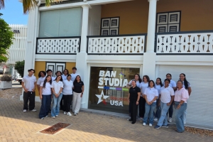 Ban Studia y EducationUSA ta guia hobennan Arubiano pa nan futuro academico
