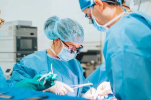  Na Corsou, specialistanan medico ta exigi salario mas amplio cu loke gobierno Pisas kier duna