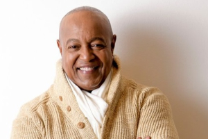 Peabo Bryson, voz legendario di Disney y R&B, a fayece na edad di 75 aña