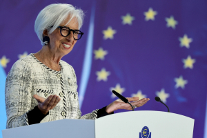  Banco Central Europeo ta subi interes pa prome biaha den casi tres aña pa combati inflacion