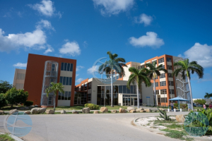 Entrada di impuesto di Aruba ta subi, pero caha di gobierno ta fluctua