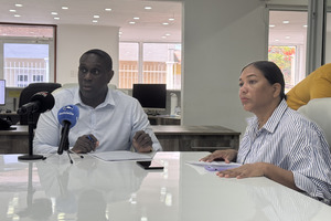 Matthew cu critica riba Corte: “Shannaia mester tin derecho na e abogado cu el a scoge”