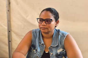 Yiu muher di victima di accidente fatal ta kibra silencio:“Mi mama a muri dilanti di mi wowonan”   
