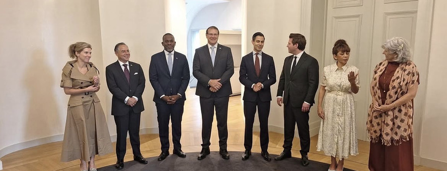 Aruba Governor Attends Farewell Ceremony for Dutch Council of State VP