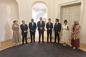 Gobernador Boekhoudt a asisti na despedida oficial di Vicepresidente di Raad van State