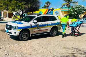 Turista ta fayece despues di bira malo na Tres Trapi