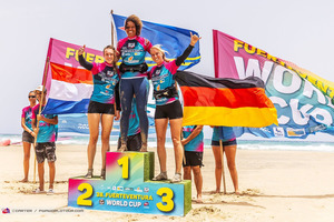 Sarah-Quita Offringa ta logra su di 17 titulo consecutivo den freestyle