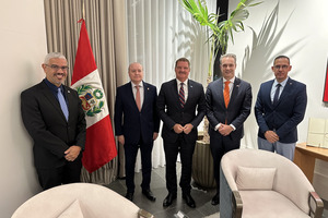 Mike Eman versterkt banden met Peru tijdens officieel bezoek