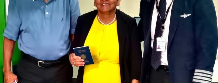 Aruban Captain Glen Andrew Fulfills Parents' Dream at 30,000 Feet