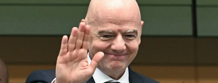 Infantino Apologizes but Retains FIFA Presidency After Emergency Meeting