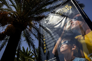 Eclipse solar excepcional ta causa subi prijs  di hotelnan na Spaña
