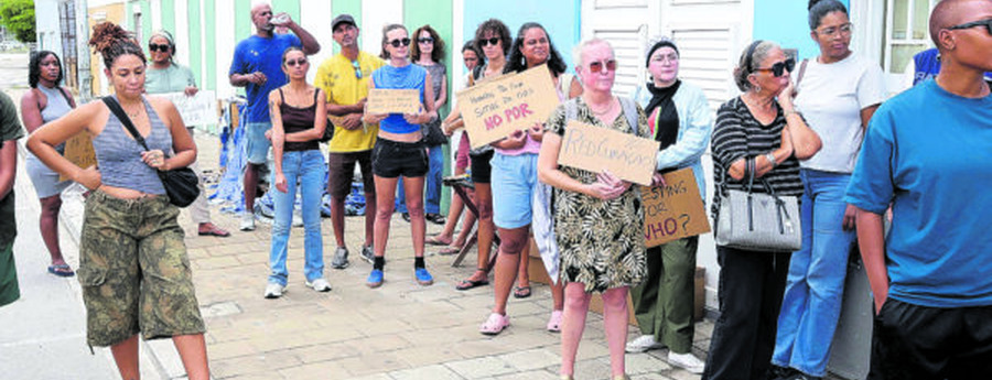 Curaçao Groups Stage Peaceful Protest Against Development Projects