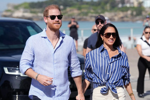 Prins Harry y Meghan lo bolbe biba na Reino Uni