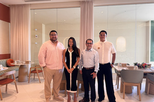 Prensa local a disfruta di desayuno ofreci pa Joia Aruba by Iberostar