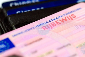 Portal di Gobierno ta crea confusion cu informacion bieu di rijbewijs