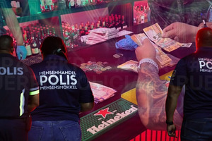  Investigacion na Maxime Night Club pa posibel contrabanda di hende
