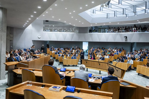 Jetten nodigt oppositie uit voor begrotingsoverleg, maar weerstand blijft