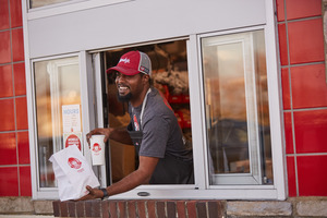 Bo proximo oportunidad di trabou por cuminsa diasabra awo na Wendy’s su Crew Call