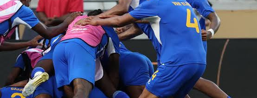 Juninho Bacuna's Goal Sends Curaçao Past Trinidad & Tobago 1–0