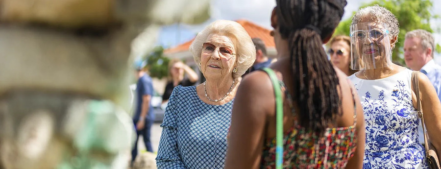 Private Notes Reveal Queen Beatrix's Strong Views on Aruba and Curaçao