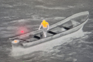 Señal di emergencia ta yuda Wardacosta rescata homber cerca di Sta. Cruz