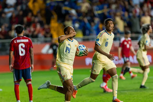 Curaçao draws 1-1 with Trinidad and Tobago to secure quarterfinal place