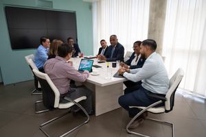 Husticia y Turismo ta busca cooperacion structural cu AHSF pa preveni riesgo den zona hotelero y turistico