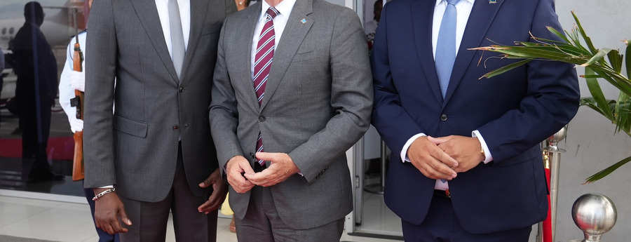 Eman na Corsou: Crecemento economico mester beneficia pueblo di Aruba y Caribe