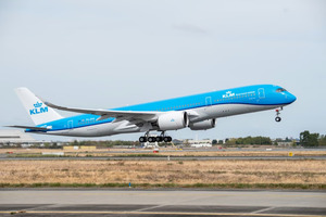KLM introduceert vanaf 2027 gratis Starlink-internet op langeafstandsvluchten