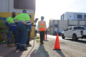 Minister Dowers steps up cleaning and public order efforts in downtown Oranjestad