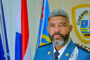 Arnhem: Polis lo aumenta presencia riba caya y busca tur involucra den tironan