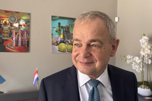 Hoogervorst : No laga maneho di turismo den man di un solo minister  