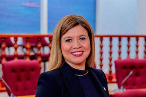 Jennifer Arends-Reyes (AVP): Turismo mester mehora bida di pueblo